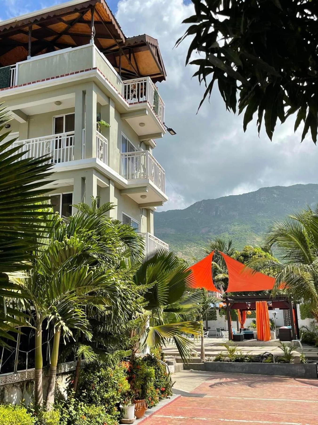 Three Kings Hotel Vertieres Extérieur photo